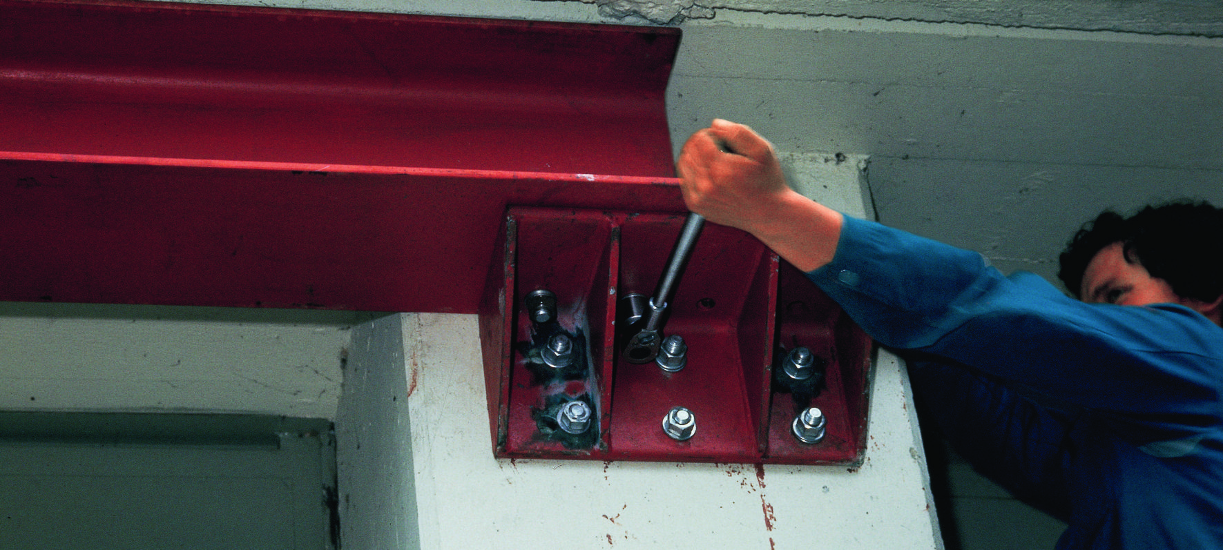 喜利得HSL-3-G膨脹錨栓在實際工程中的應(yīng)用